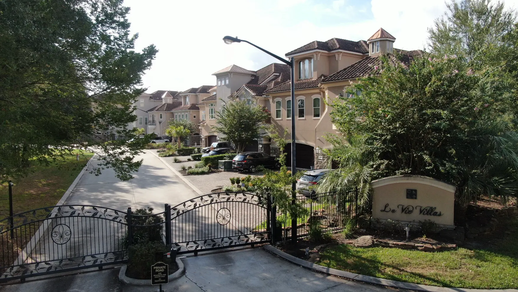 The entrance to La Vie Villas